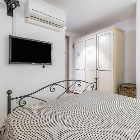Casa Vacanza Il Bouganville Villasimius Bagian luar foto